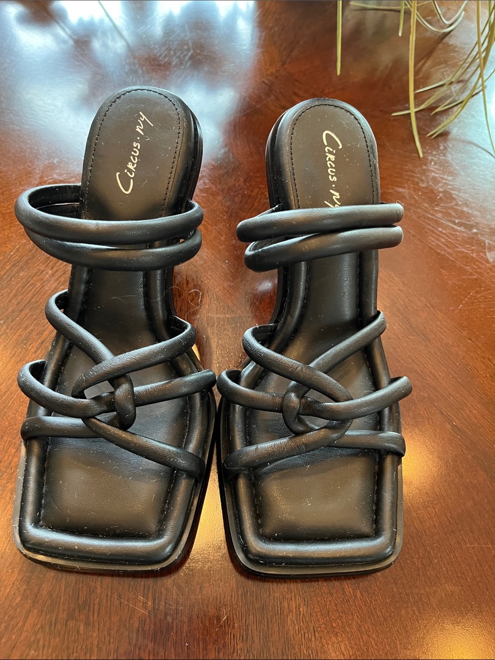 Circus by Sam Edelman Black Knotted Strappy Square-Toe Heels